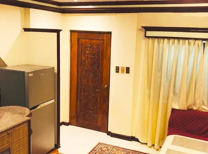 The Mansion - Backpackers Near Airport Appartamento Manila