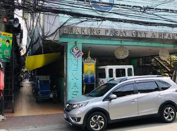The Mansion - Backpackers Near Airport