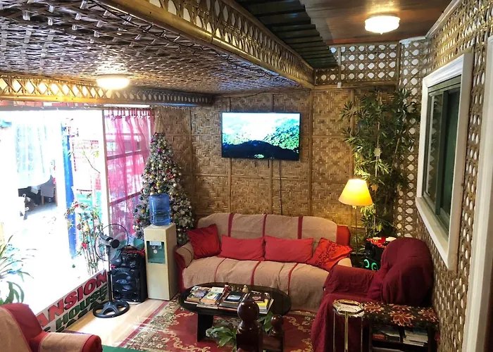 Appartamento The Mansion - Backpackers Near Airport